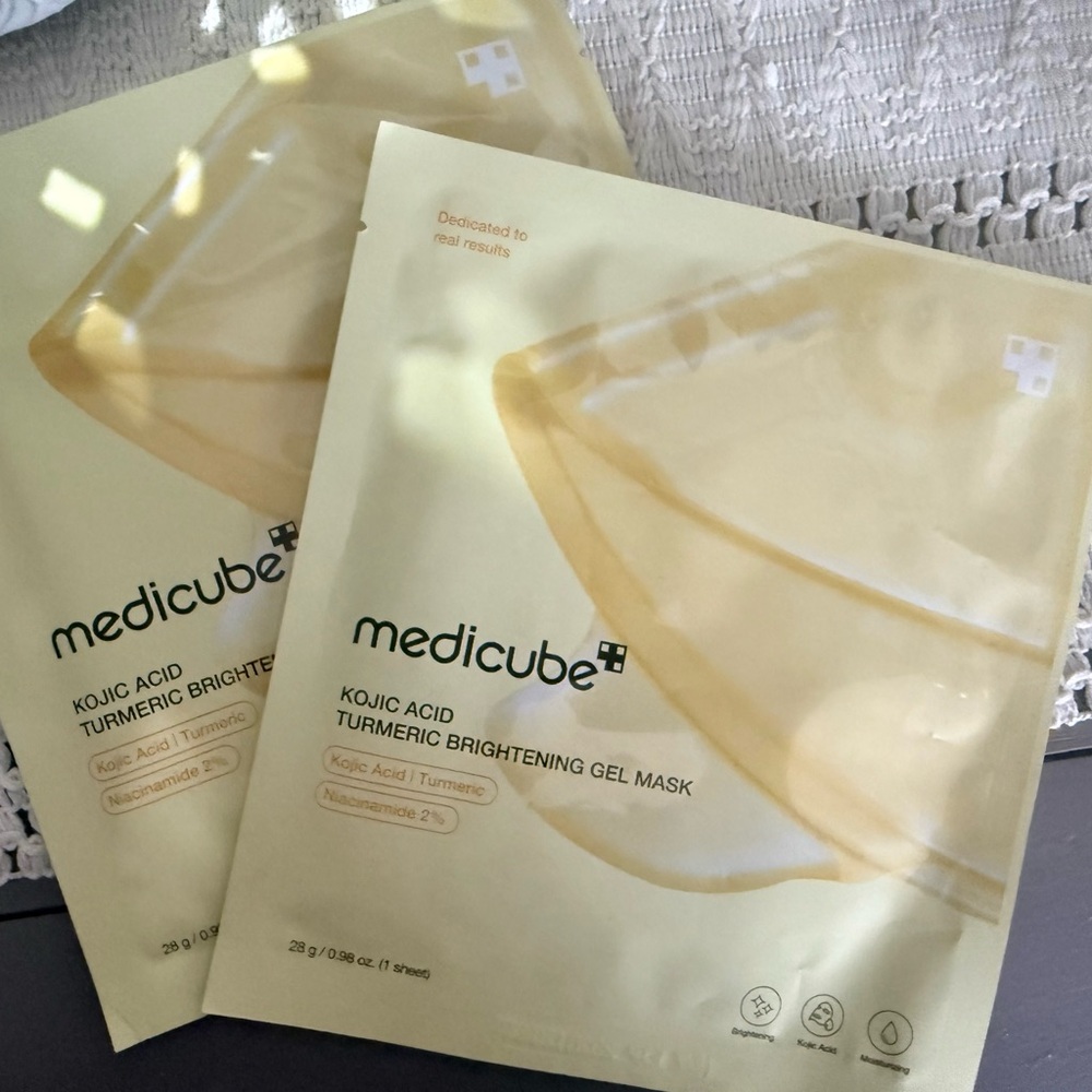 Medicube Kojic Acid Turmeric Brightening Gel Mask